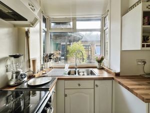 Kitchen- click for photo gallery